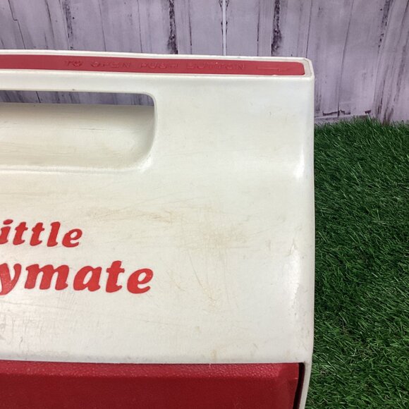 Vintage Little Playmate by Igloo Push Button Red White Logo Cooler - Picture 2 of 16
